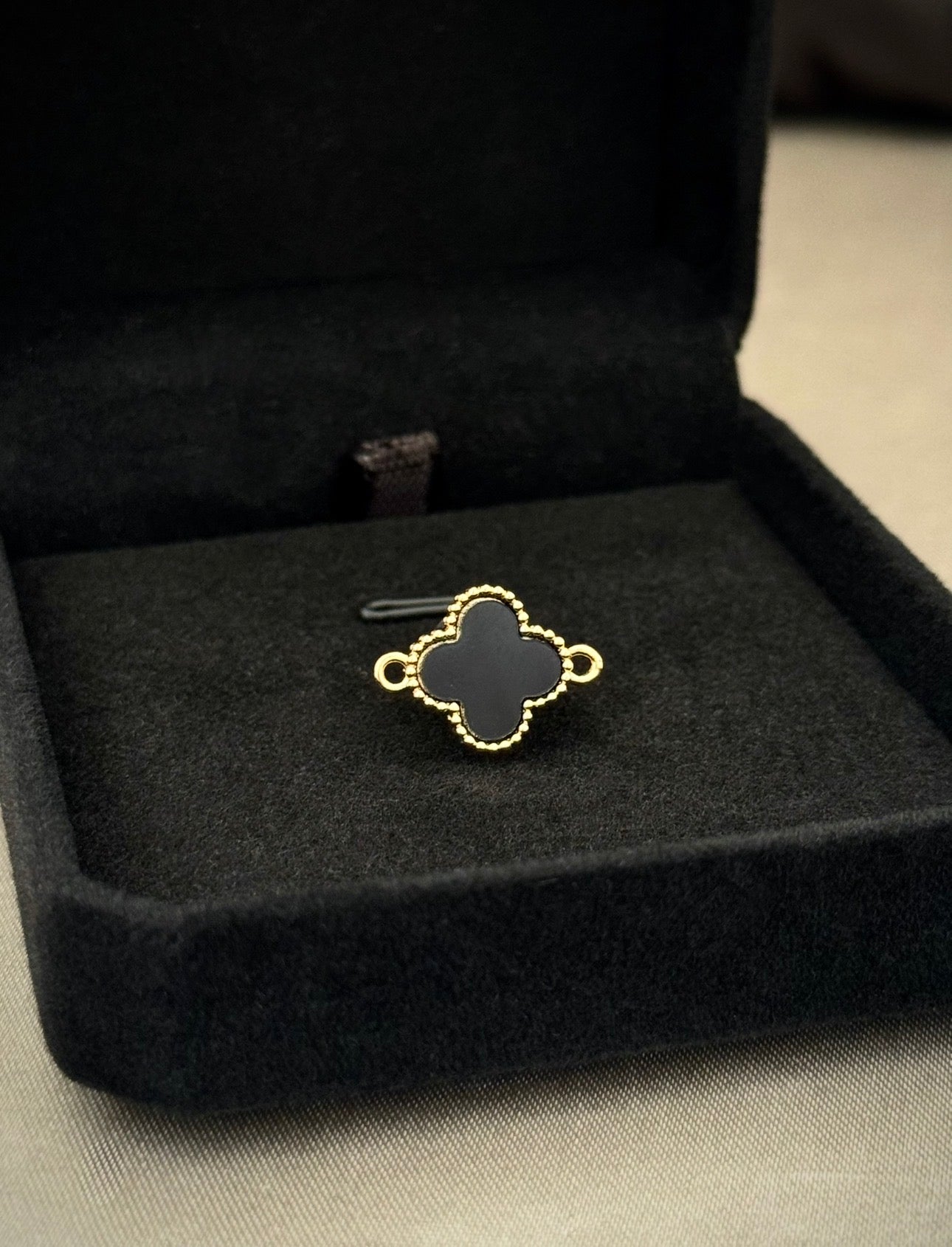Herraje Van Cleef Negro