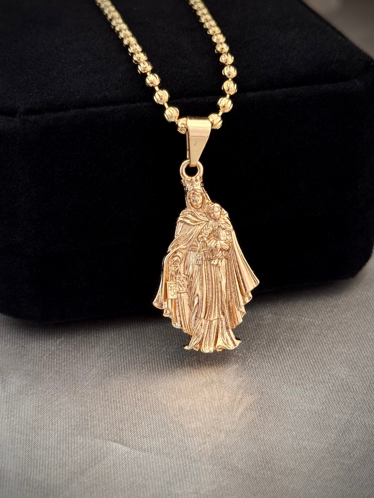 Dije Virgen Del Carmen Silueta